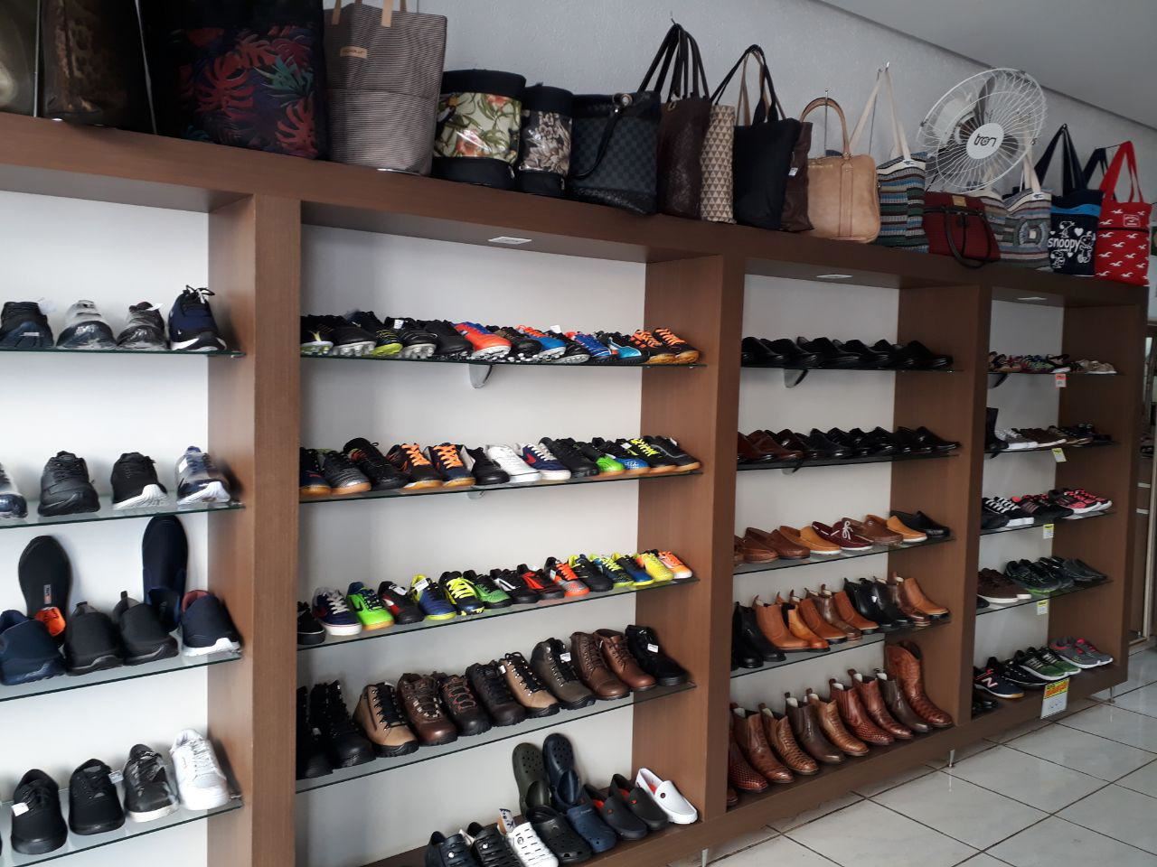 Opção Calçados - Artigos Esportivos, Capitólio, MG, (37) 3373-1*0* |  Cliquei Achei