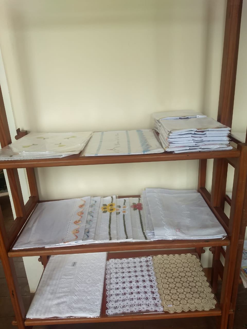 Associação dos Artesãos de Carmo do Rio Claro