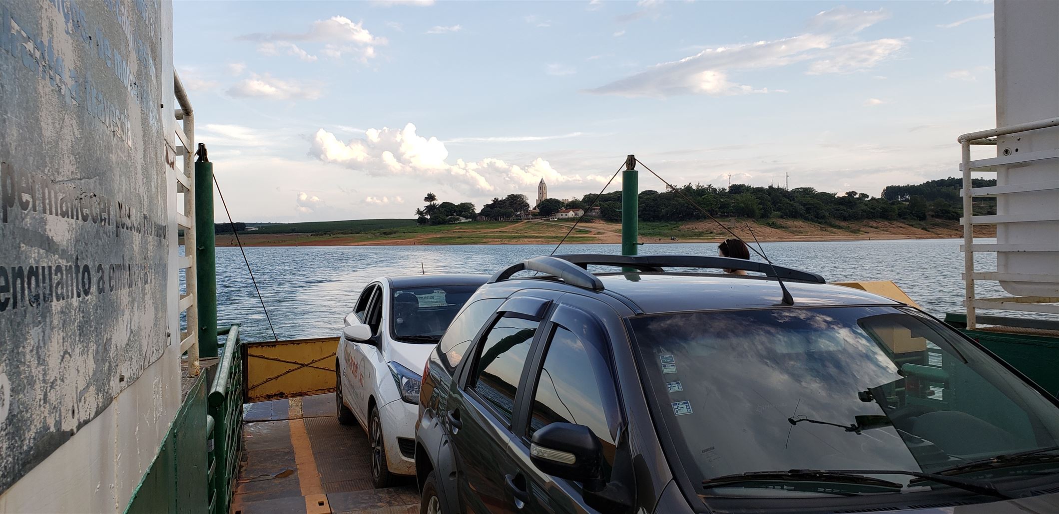 Foto 4 de Passeio de Balsa - Lago de Furnas