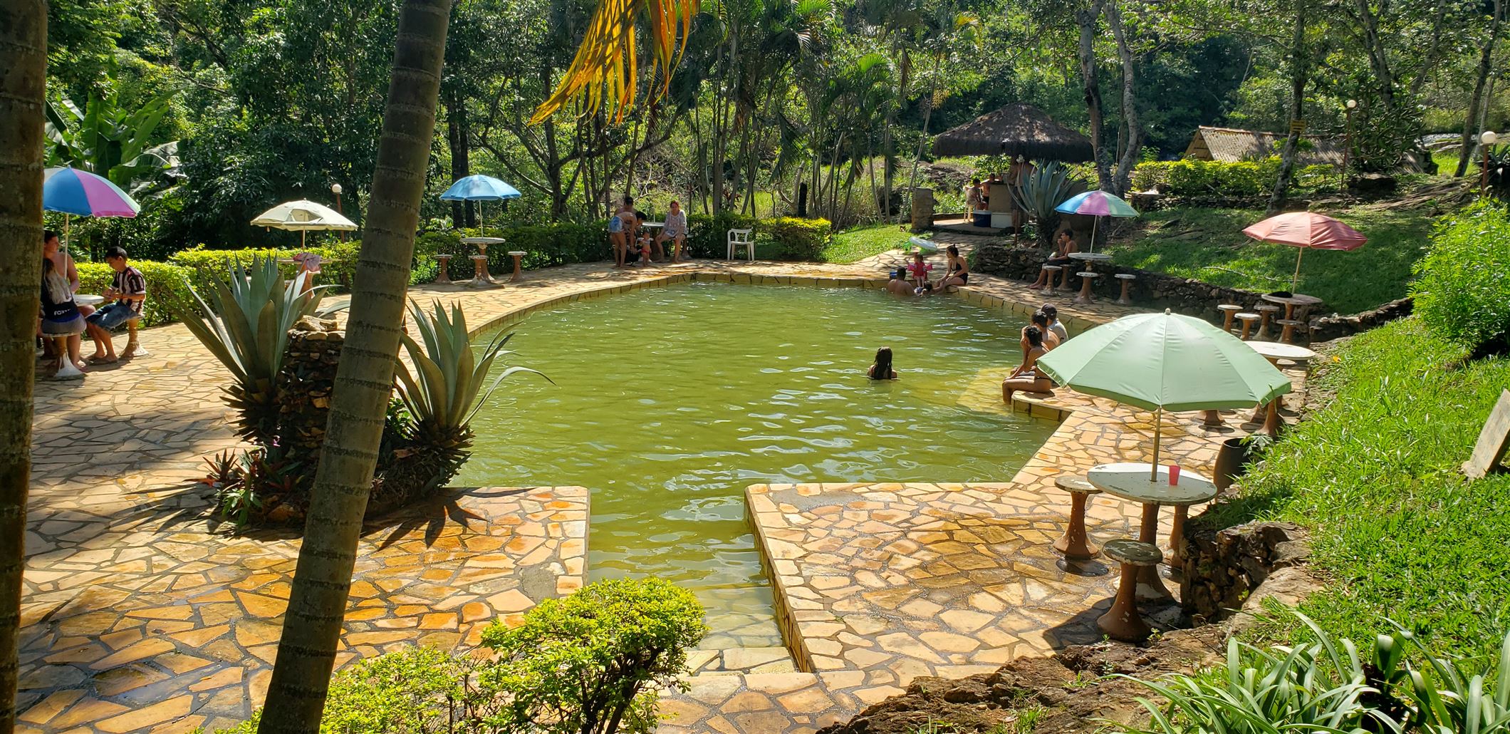 Foto 3 de Pedra Molhada - Camping e Cachoeiras