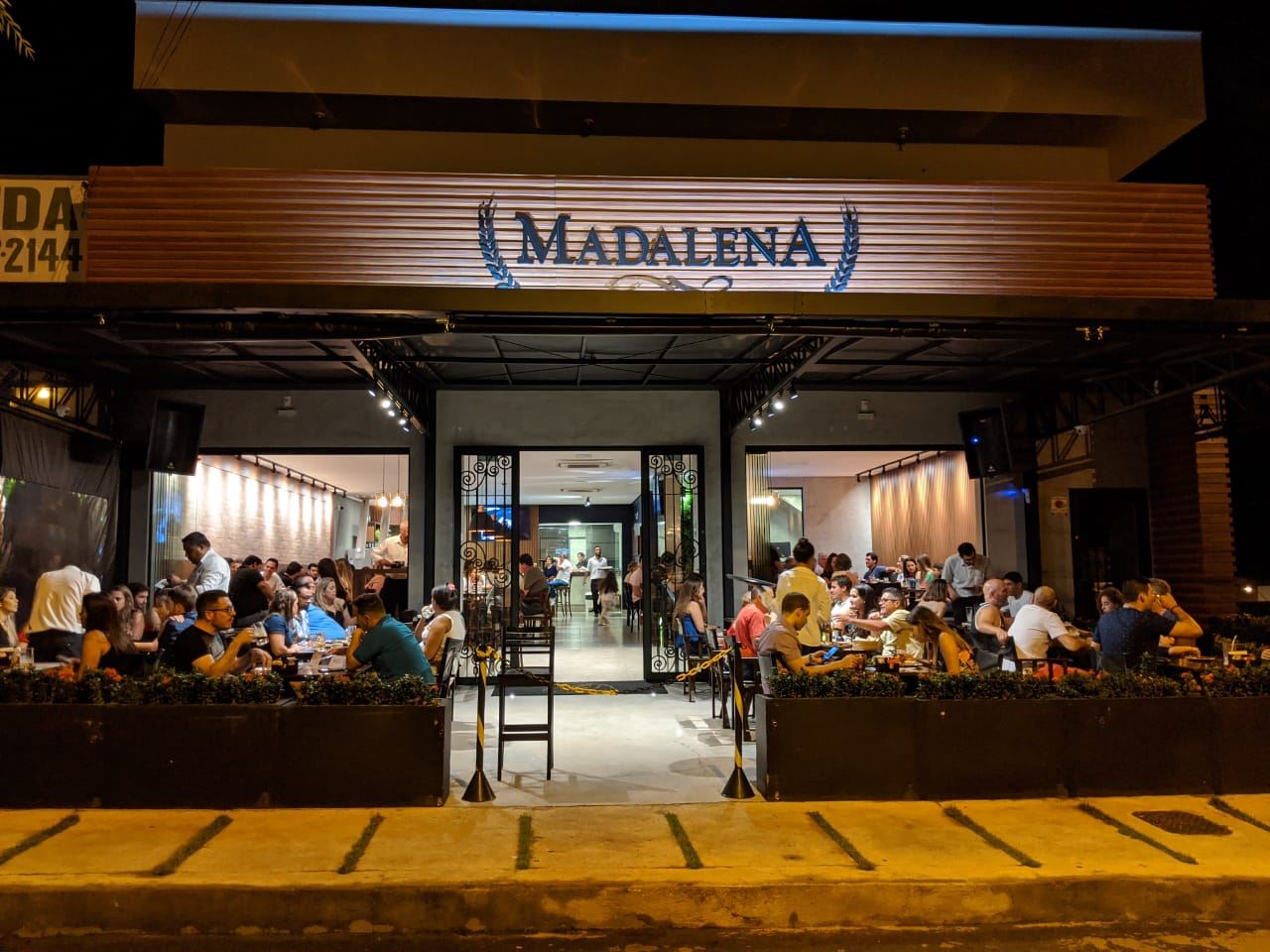 Madalena Choperia - Restaurante e Comida Japonesa
