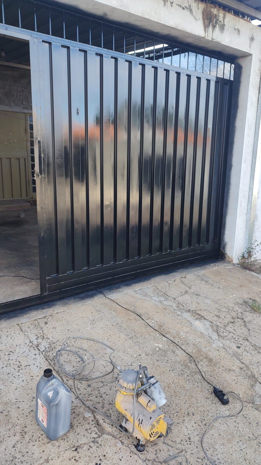 Sanimax - Manutenção e Fabricação de Portões em Franca/SP