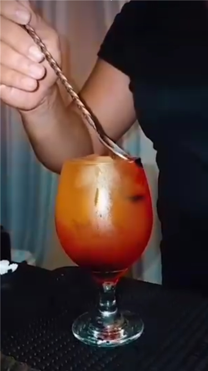 Alessandra Drinks e Bar