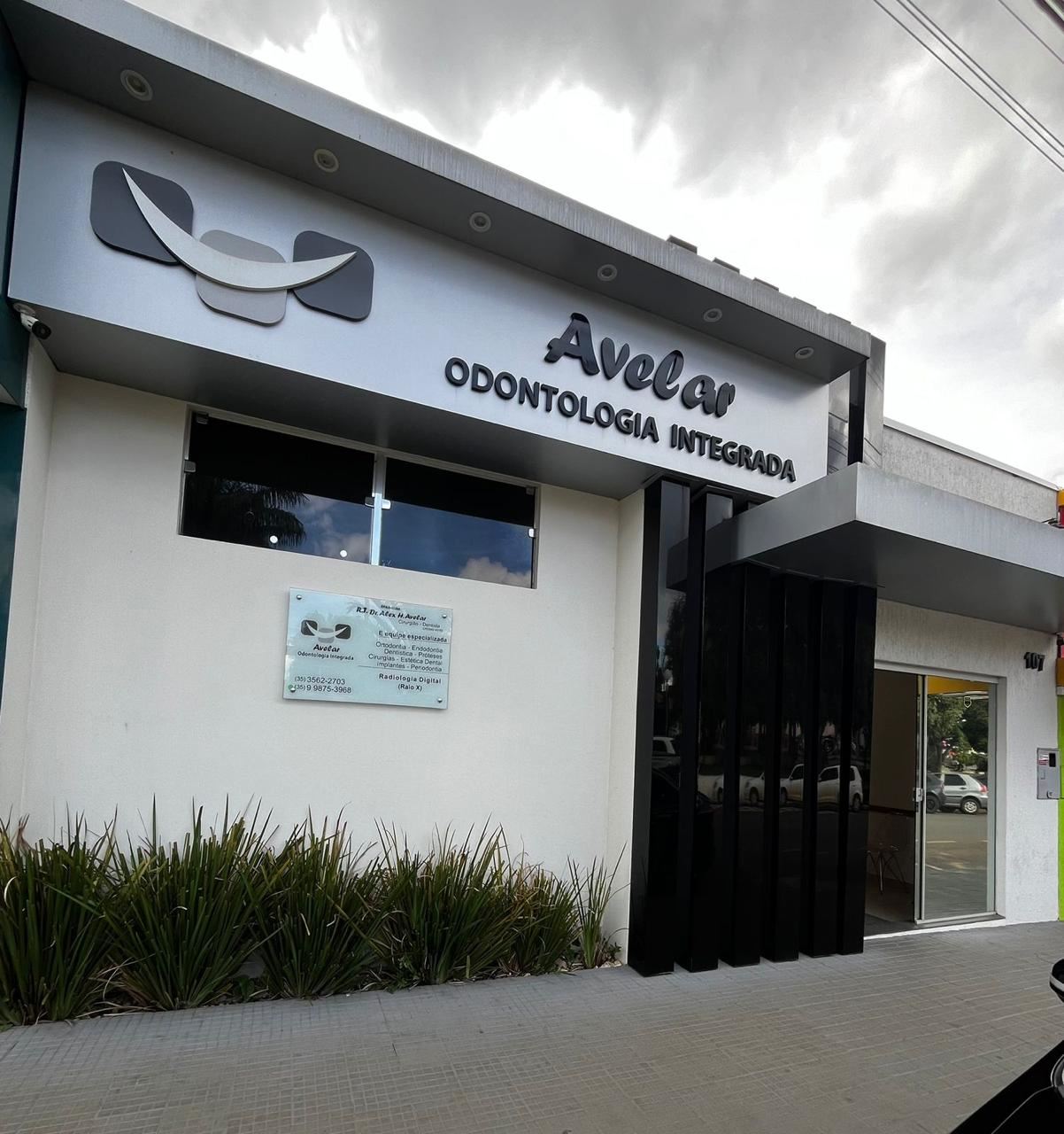 Consultório Odontológico Dr. Alex Henrique Avelar