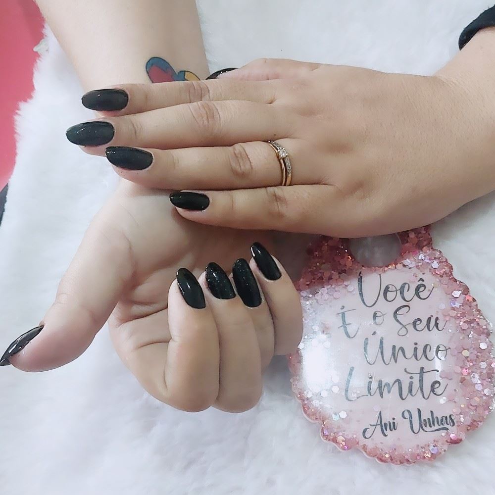 Ani Unhas