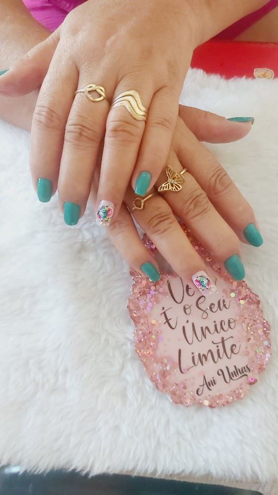 Ani Unhas