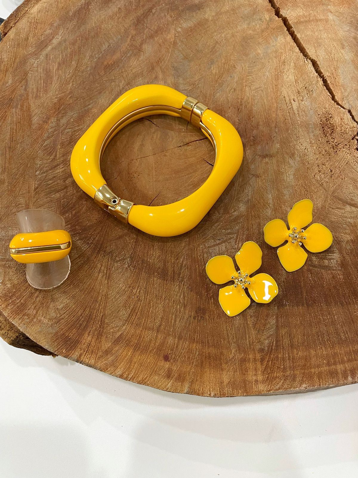 Acessórios para você usar no seu look para copa do mundo!