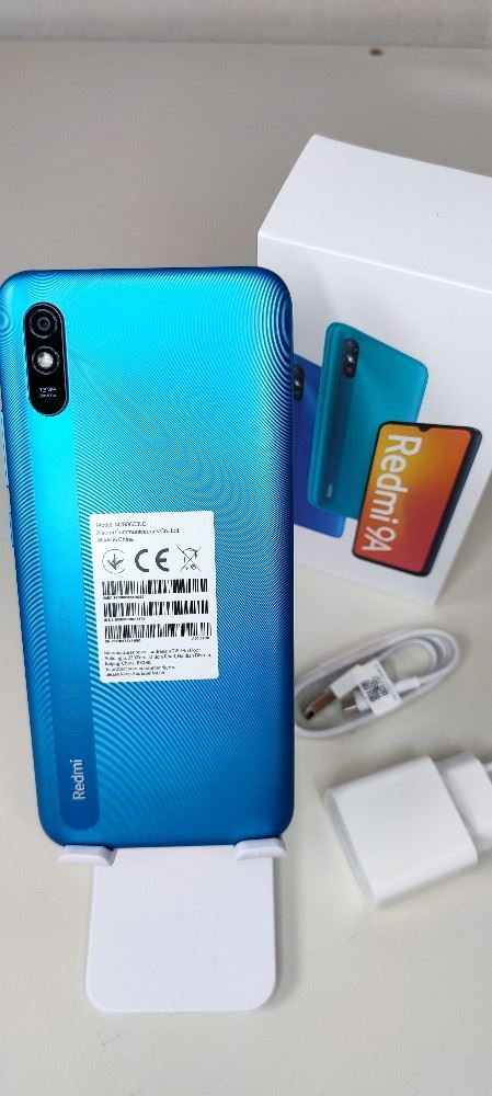 Xiaomi Redmi 9A - 32GB - 2GB de Ram ( R$740,00 à vista ou 12 x R$66,00 no cartão de crédito )