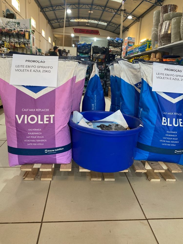 Leite em pó sprayfo violeta e azul 25kg, venha conferir,,,