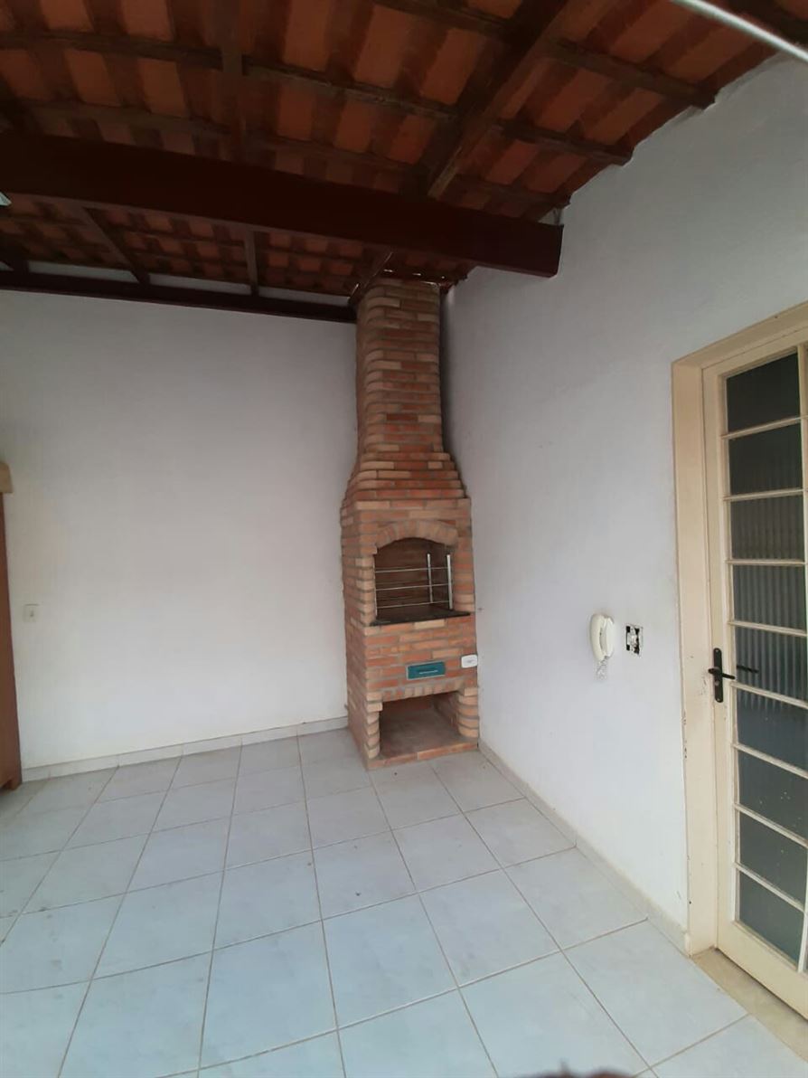 Churrasqueira média 😊😊