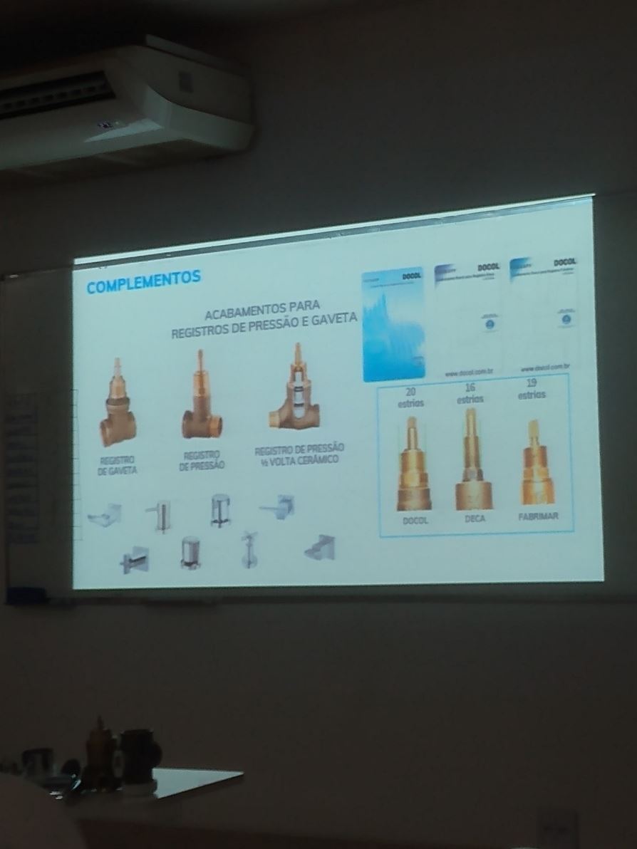 Capacitação técnica da marca Docol 