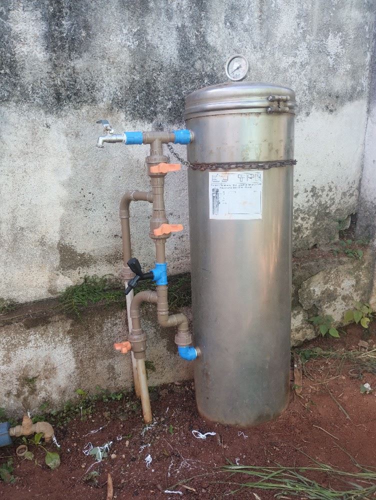 Troca de tubulação de filtro central de casa