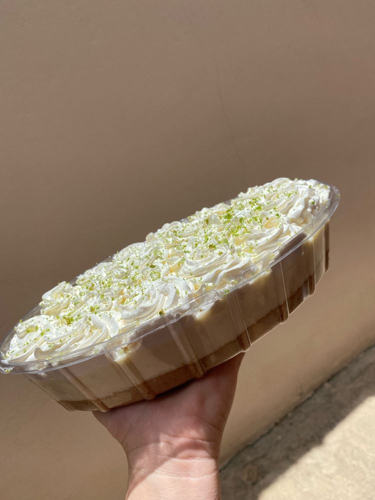 Torta de limão estou pegando encomendas para Natal e ano novo!