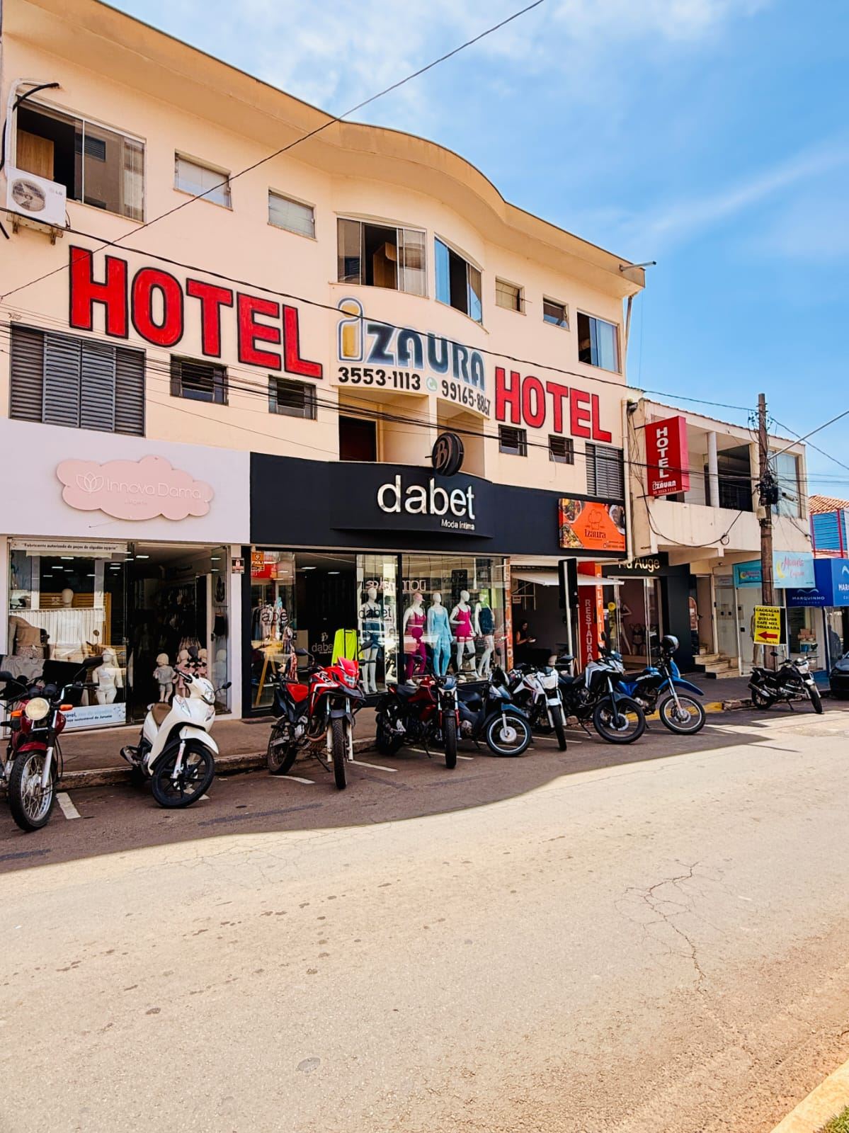 Hotel Izaura