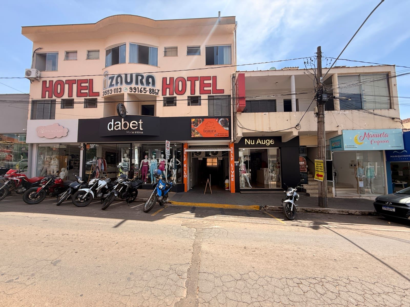 Hotel Izaura