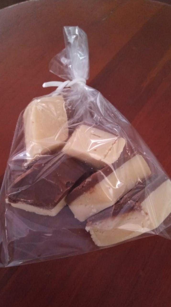 Doce de chocolate com doce de leite