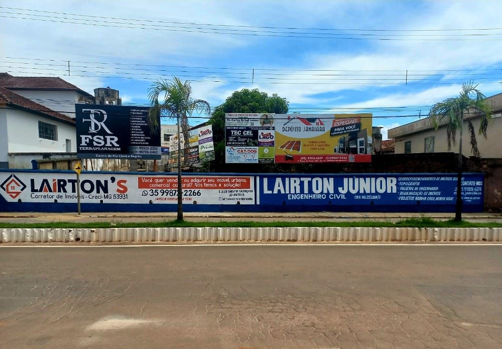 LAIRTON'S CORRETOR DE IMOVEIS CRECÍ-MG F.53931 CONTATE-NOS 35 99872 2266. 

VOCÊ QUER VENDER OU ADQUIRIR SEU IMÓVEL,URBANO-COMERCIAL-RURAL, NÓS TEMOS A SOLUÇÃO!!!