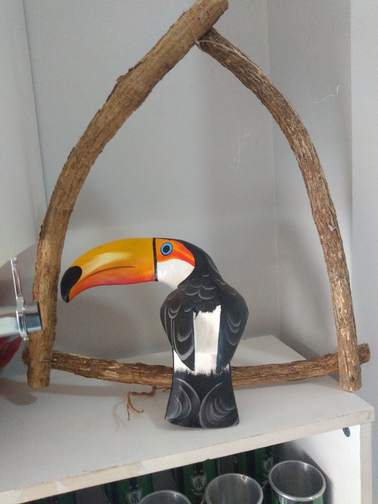Pássaros para enfeitar seu ambiente. 
Esse e varios modelos. 