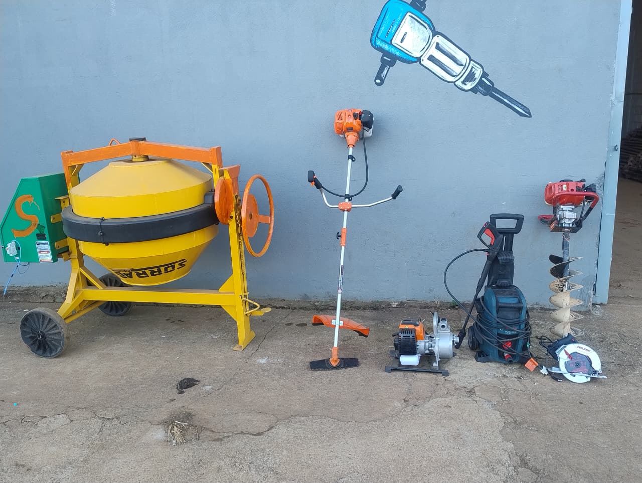 Foto 3 de Suporte e Locação - Máquinas e Equipamentos - Equipamentos para Construção Civil