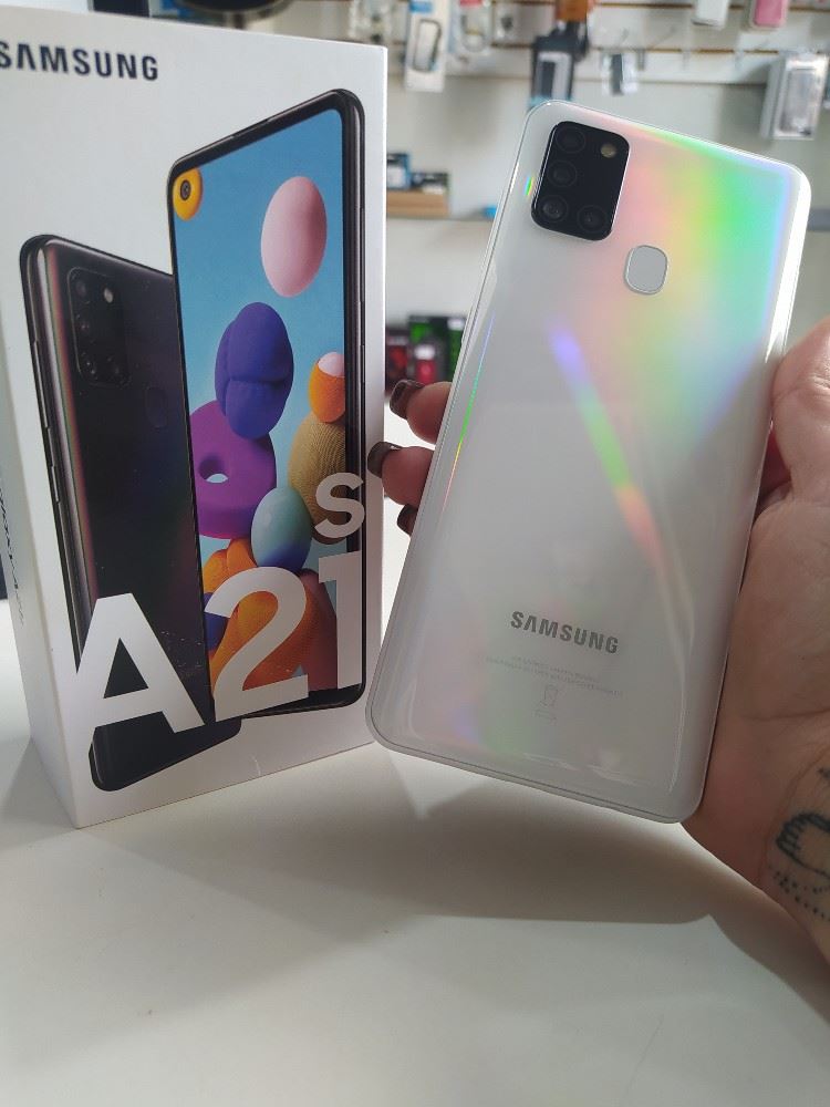 Novidade em celulares por aqui, qualquer modelo da atualidade na palma da sua mão,venha conferir!❤️😍