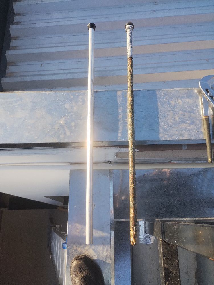 Troca de anodo de sacrifício do boiler aquecedor solar 