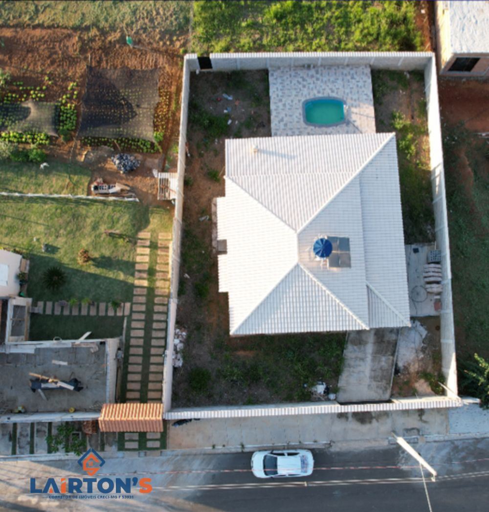 RANCHO A VENDA CHACREAMENTO VISTA DO LOGO.☆☆☆RANCHO DE ALTO PADRÃO ☆☆☆

☆☆☆ VEM QUE TEM! ☆☆☆

☆ TERRENO 1.080 M²
☆ Área Construída 200 M²
☆ Portão Eletrônico E Social 
☆ Garagem P/ 5 Carros 
☆ Sala E Cozinha Conjugada 
  Estilo Americano 
☆2 Dormitórios Sendo 1 Suite 
☆ Banheiro Social 
☆ Avarandada C/ Madeira
  Qualidade 
☆ Lavanderia 
☆ Aquecedor Solar 
☆ Telhas Envernizadas
☆ Piscina
☆ 100% Murada
☆ 100% ASFALTO 
☆ Poço Artesiano 
☆ 600 M² De Terreno Livre 
  Todo Cercado

ACEITO TERRENO, CARRO,CASA DE MENOR VALOR COMO PARTE DE PAGAMENTO.

Lairton's Corretor De Imóveis Creci-mg f.53931. Contate-nos 35 99872 2266.
https://www.instagram.com/reel/C5_ILvyudgq/?igsh=MW9nYzR0MTM1eDJzbA==
https://www.instagram.com/reel/C5_WCrZONpE/?igsh=dzJnZ2JneXlsY2xm