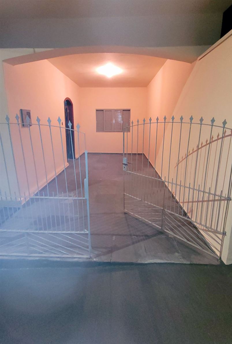 CASA A VENDA BAIRRO:SÃO BENEDITO. OPORTUNIDADE E NEGÓCIO DE OCASIÃO.PARA VOCÊ QUER SAIR DO ALUGUEL C/ PREÇO QUE CABE NO SEU BOLSO!

☆☆☆ EXCLUSIVIDADE ☆☆☆

☆☆☆ VALOR $ 280.MIL ☆☆☆

☆☆☆ VEM QUE TEM! ☆☆☆

☆☆☆ ÁREA DE ALTA VALORIZAÇÃO ☆☆☆

☆Terreno 380 M²
☆ Área Construída 170 M²
☆ Portão Entrada Independente 
  P/ Edicula 
☆ Garagem Ampla
☆ Sala Ampla
☆ Corredor
☆ 3 Dormitórios 
☆ Banheiro Social 
☆ Sala De Jantar 
☆ Lavanderia Coberta 
☆ Área De Lazer 
☆ Cozinha Separada Ampla 
☆ 2 Dispensa 

☆☆☆ EDICULA ☆☆☆

☆ 1 Dormitório 
☆  Cozinha Ampla 
☆ Banheiro Social 
☆ Dispensa Pode Tornar 1
  Dormitório 
☆ Lavanderia Externa
☆ 3 Pés Jaboticaba Produzindo 
☆ 100 M² Área Livre 

LAIRTON'S CORRETOR DE IMOVEIS CRECÍ-MG F.53931. CONTATE-NOS 35 99872 2266
https://www.instagram.com/reel/C8py07RpbxN/?igsh=YWdnMGs5MnJ6M2Ro
https://www.instagram.com/reel/C82_GhuuQ0m/?igsh=MWh3dXd4YTRzdmNpcA==