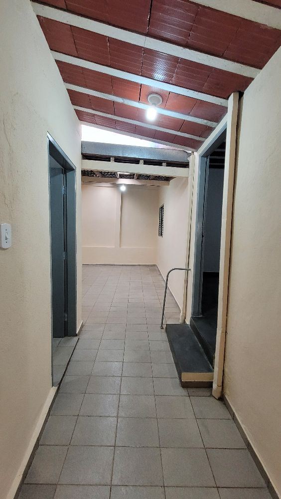 CASA A VENDA BAIRRO:SÃO BENEDITO. OPORTUNIDADE E NEGÓCIO DE OCASIÃO.PARA VOCÊ QUER SAIR DO ALUGUEL C/ PREÇO QUE CABE NO SEU BOLSO!

☆☆☆ EXCLUSIVIDADE ☆☆☆

☆☆☆ VALOR $ 280.MIL ☆☆☆

☆☆☆ VEM QUE TEM! ☆☆☆

☆☆☆ ÁREA DE ALTA VALORIZAÇÃO ☆☆☆

☆Terreno 380 M²
☆ Área Construída 170 M²
☆ Portão Entrada Independente 
  P/ Edicula 
☆ Garagem Ampla
☆ Sala Ampla
☆ Corredor
☆ 3 Dormitórios 
☆ Banheiro Social 
☆ Sala De Jantar 
☆ Lavanderia Coberta 
☆ Área De Lazer 
☆ Cozinha Separada Ampla 
☆ 2 Dispensa 

☆☆☆ EDICULA ☆☆☆

☆ 1 Dormitório 
☆  Cozinha Ampla 
☆ Banheiro Social 
☆ Dispensa Pode Tornar 1
  Dormitório 
☆ Lavanderia Externa
☆ 3 Pés Jaboticaba Produzindo 
☆ 100 M² Área Livre 

LAIRTON'S CORRETOR DE IMOVEIS CRECÍ-MG F.53931. CONTATE-NOS 35 99872 2266
https://www.instagram.com/reel/C8py07RpbxN/?igsh=YWdnMGs5MnJ6M2Ro
https://www.instagram.com/reel/C82_GhuuQ0m/?igsh=MWh3dXd4YTRzdmNpcA==