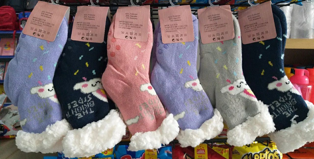 Meias infantil quentinhas 