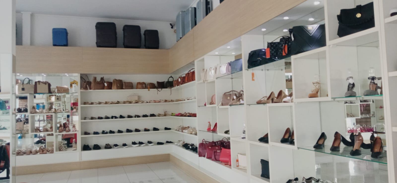 Elite Calçados e Acessórios