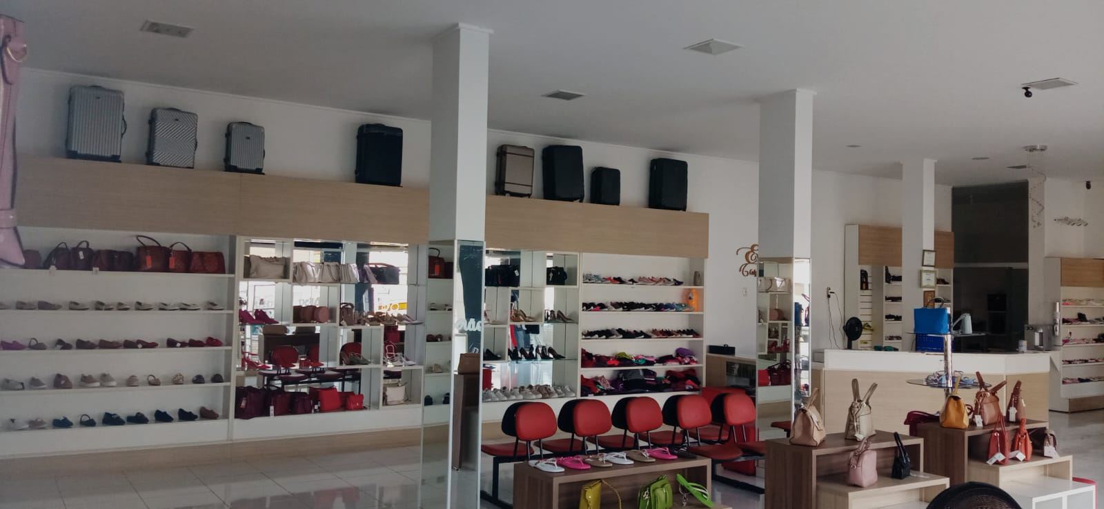 Elite Calçados e Acessórios