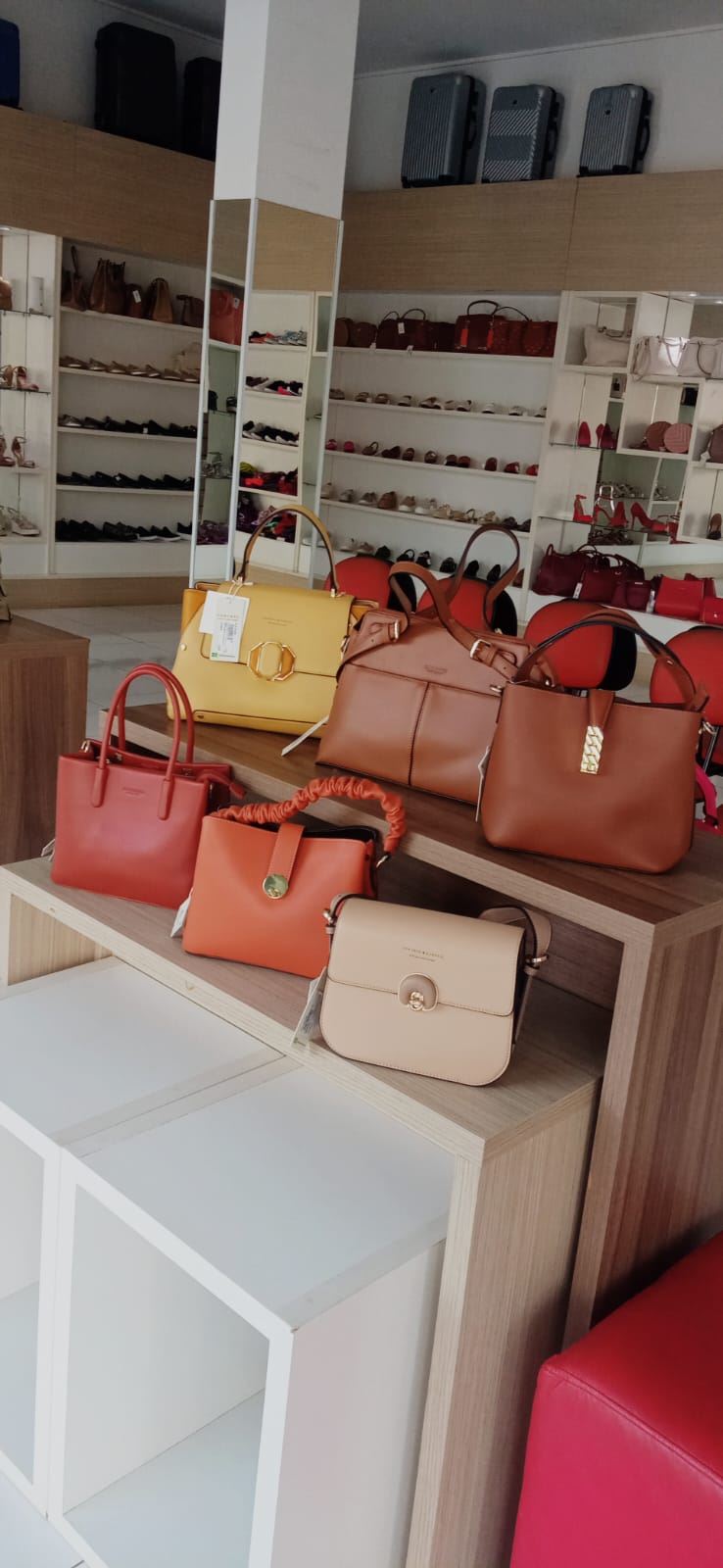 Elite Calçados e Acessórios